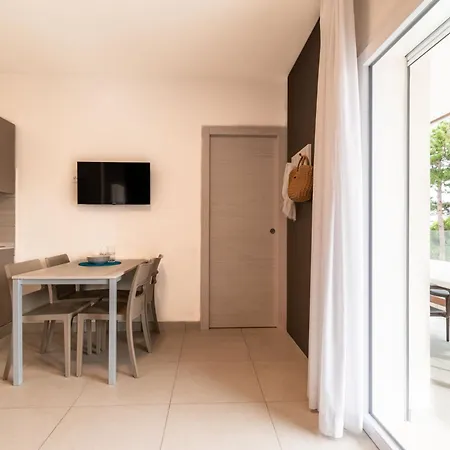 Iris Suite-3 By Interhome * Bibione