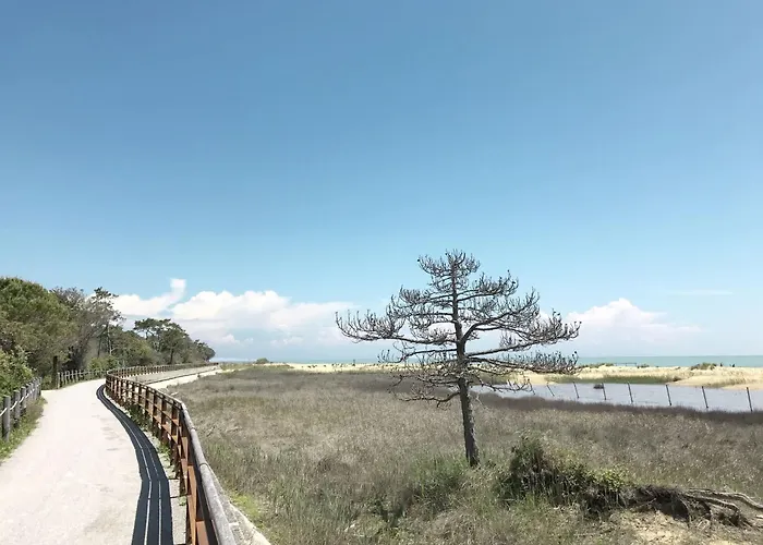 Iris Suite-3 By Interhome