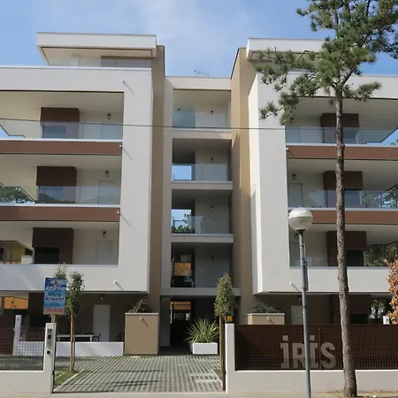 Iris Suite-3 By Interhome Bibione
